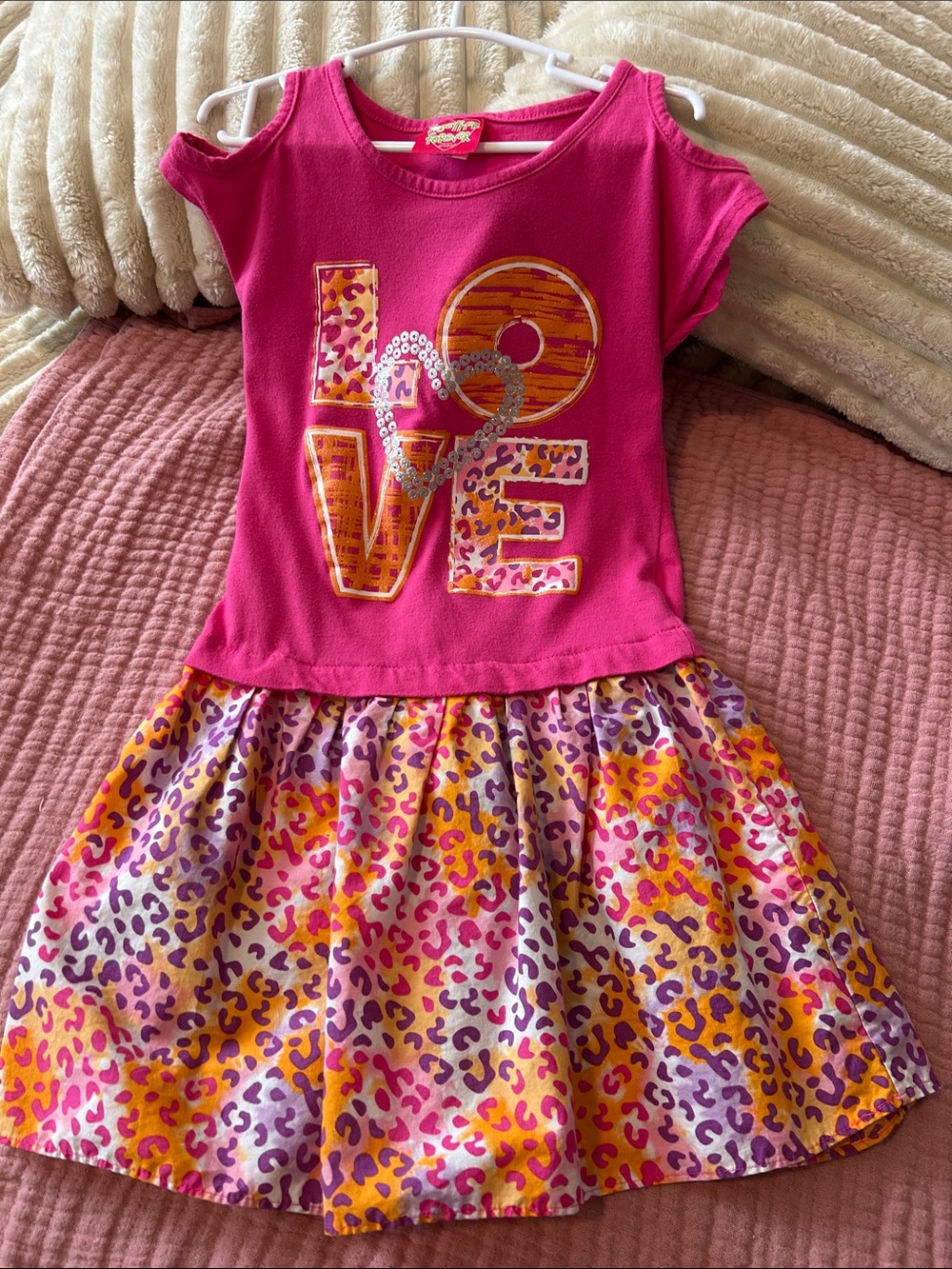 Girls' Bright Pink "LOVE" Cold-Shoulder Casual Dress